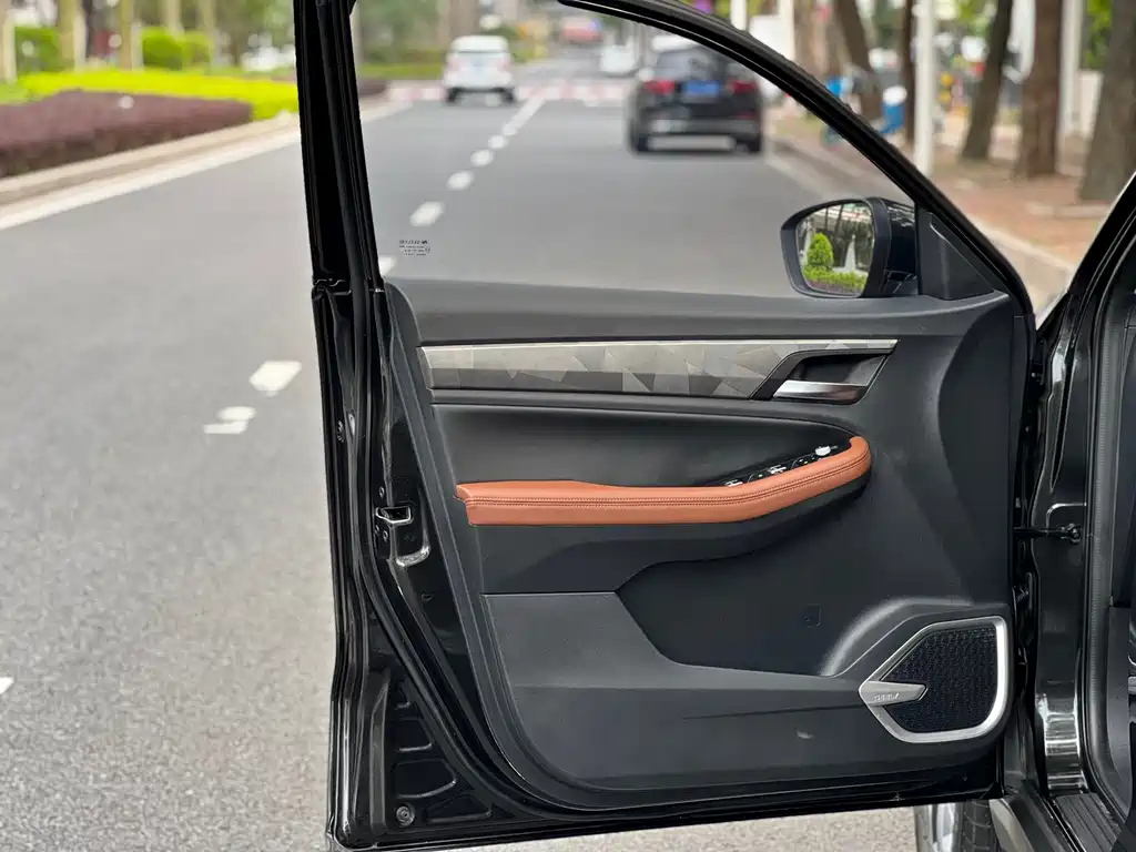 GEELY AUTO VISION X6 2021