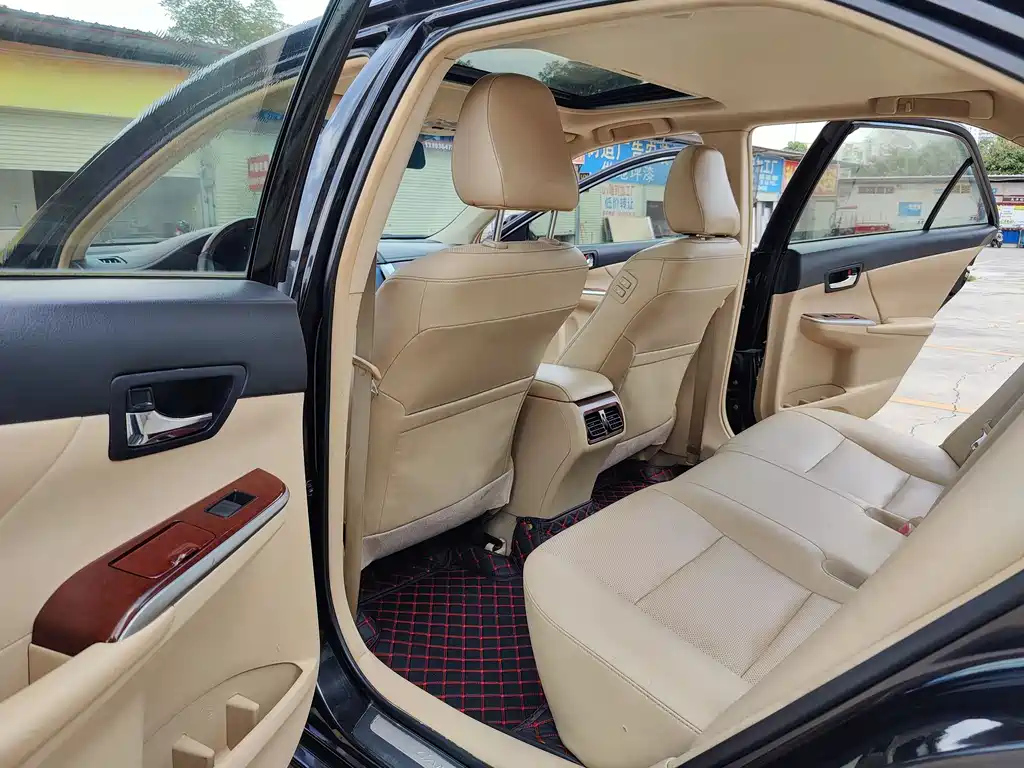 TOYOTA CAMRY 2014