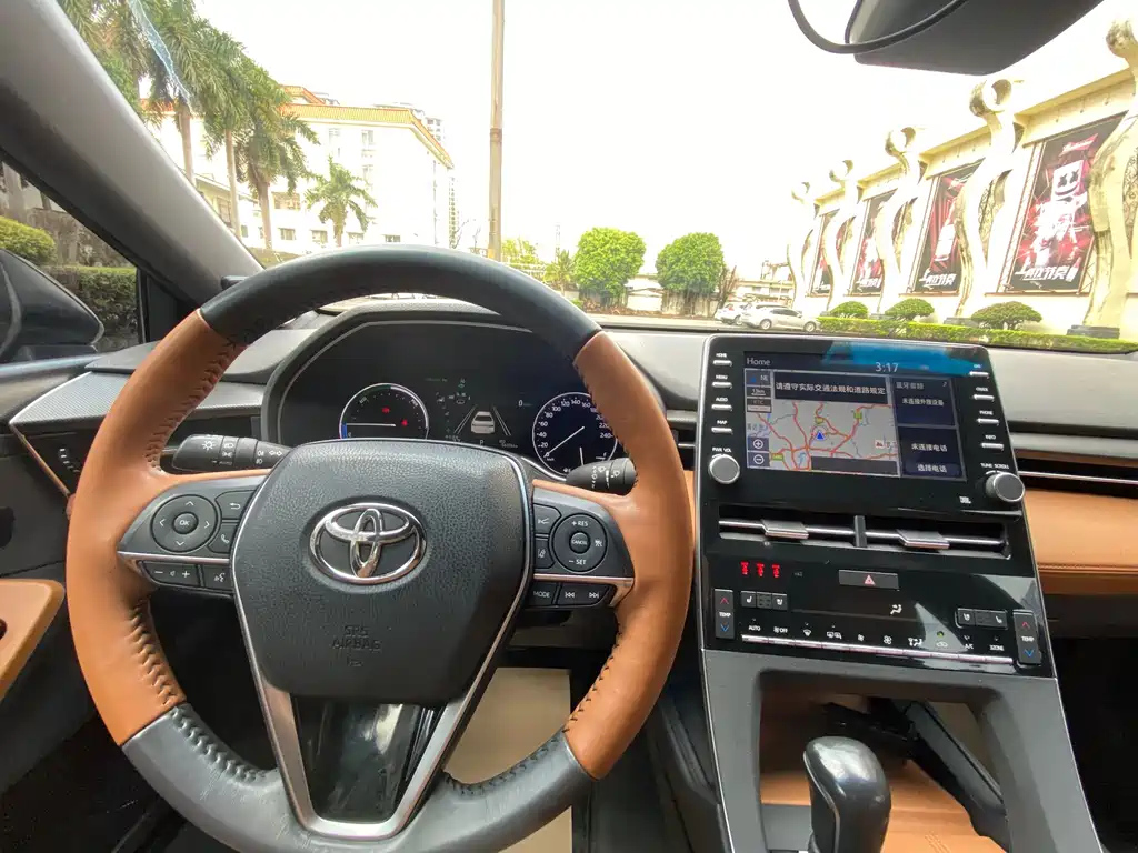 TOYOTA AVALON 2019