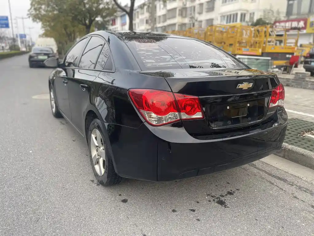 CHEVROLET CRUZE 2011