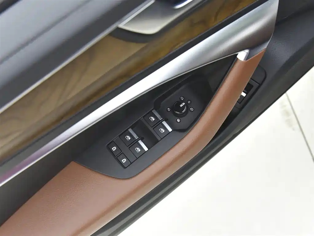 AUDI A6L 2021