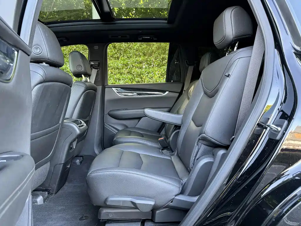 CADILLAC XT6 2021