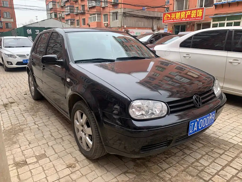 VOLKSWAGEN GOLF 2009