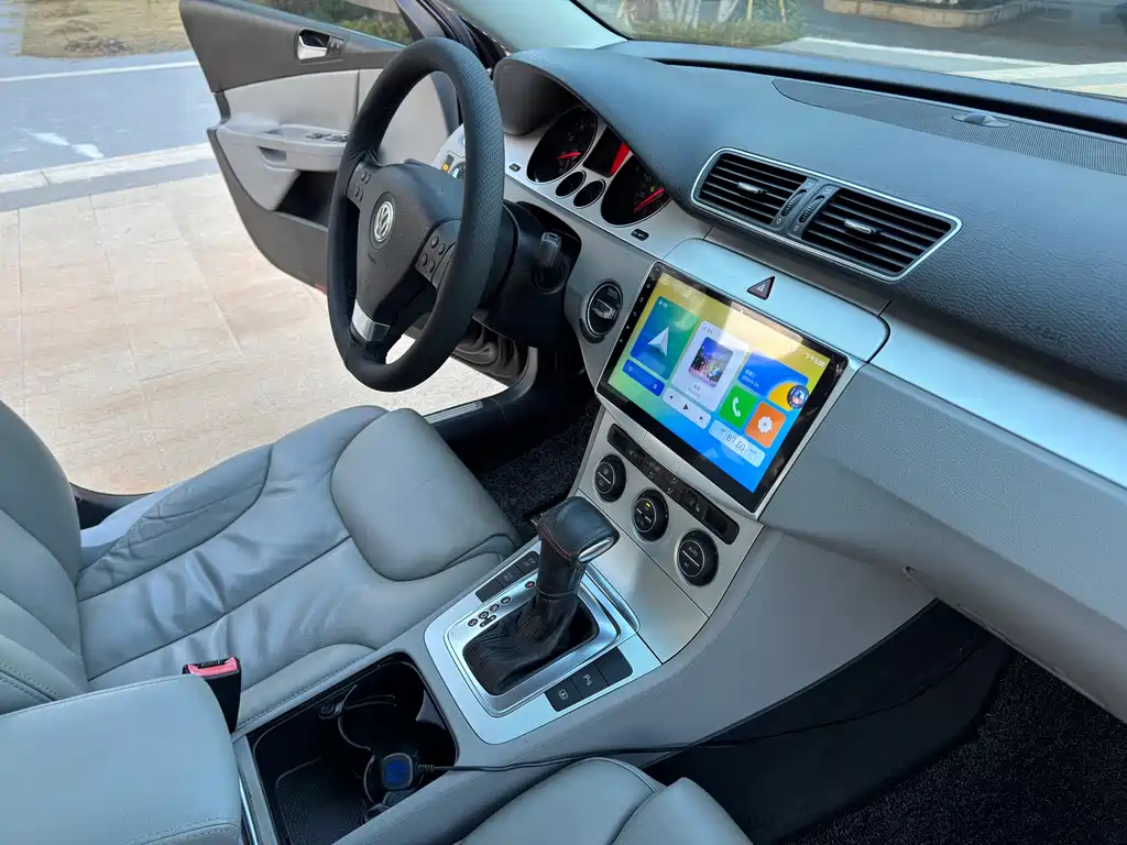 VOLKSWAGEN MAGOTAN 2011
