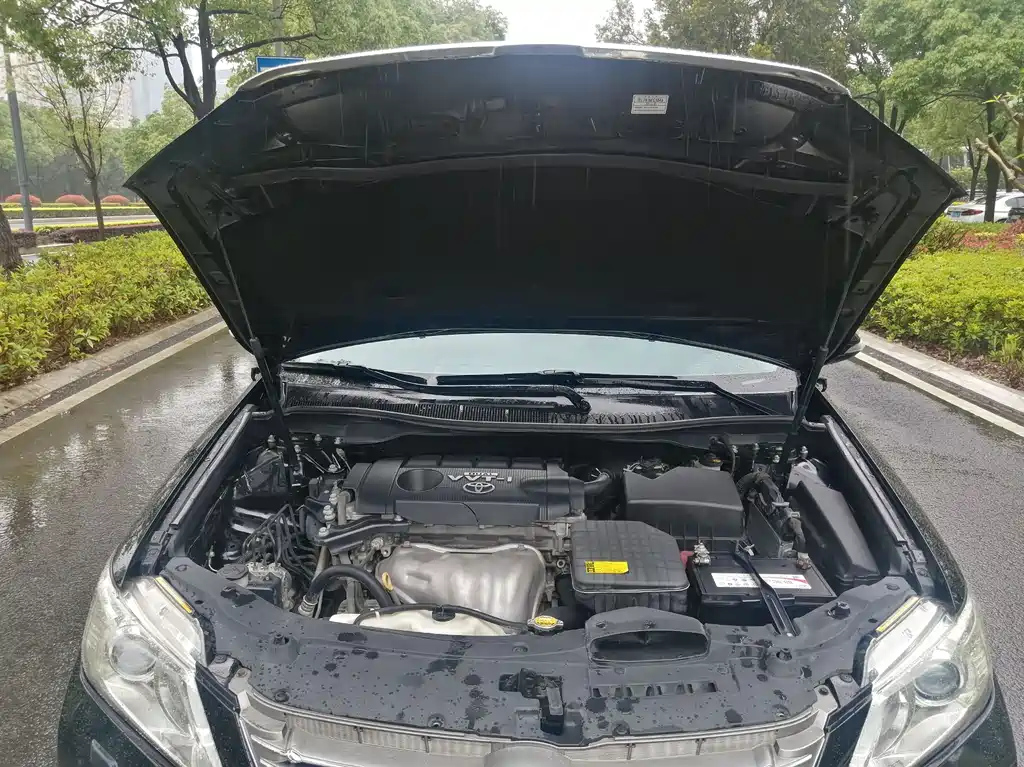 TOYOTA CAMRY 2012