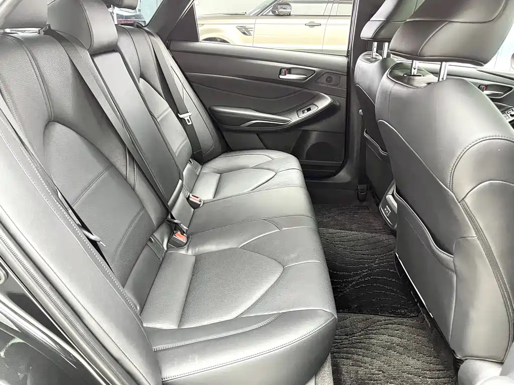 TOYOTA AVALON 2023
