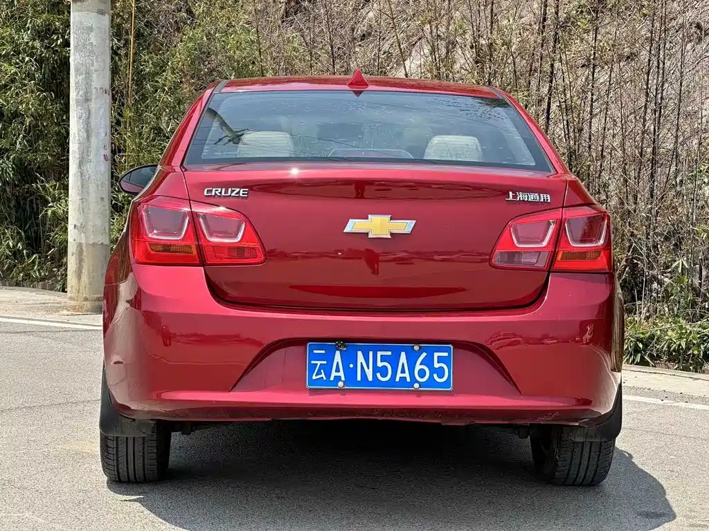 CHEVROLET CRUZE 2015