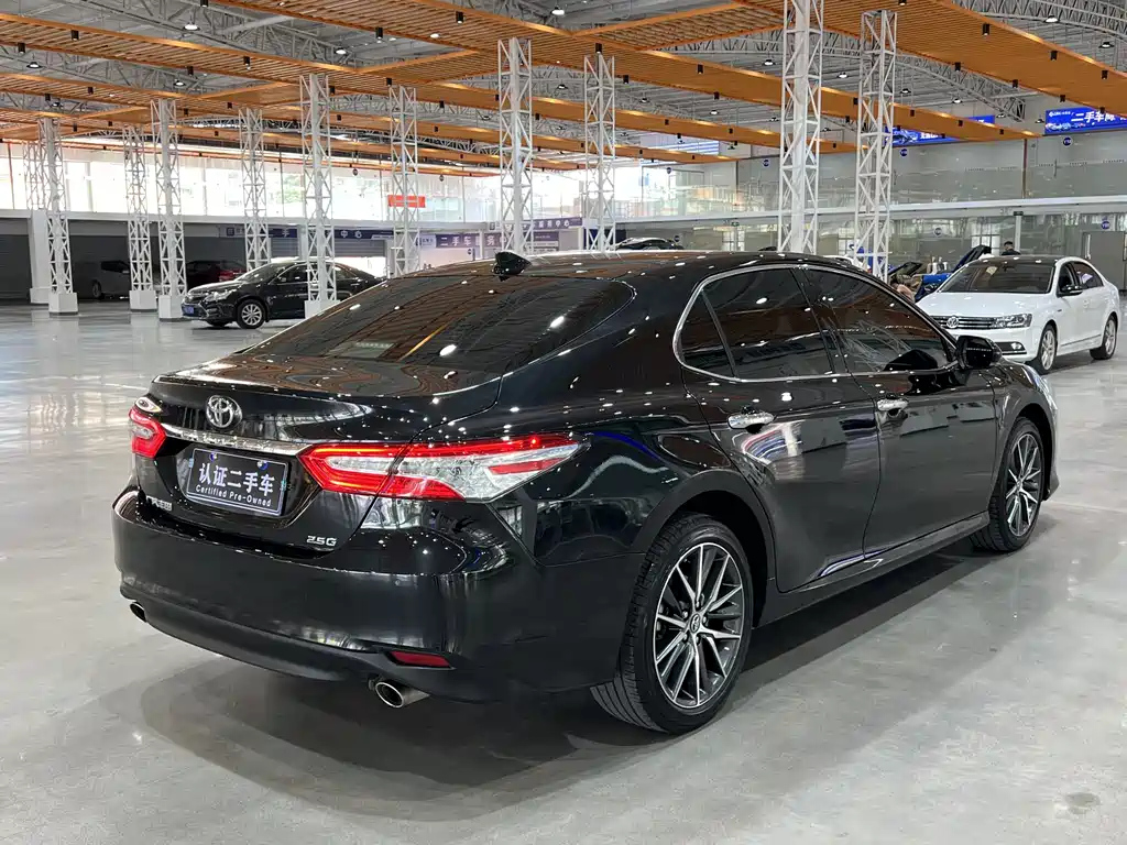 TOYOTA CAMRY 2022
