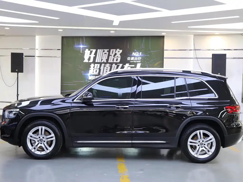 MERCEDES BENZ GLB 2020