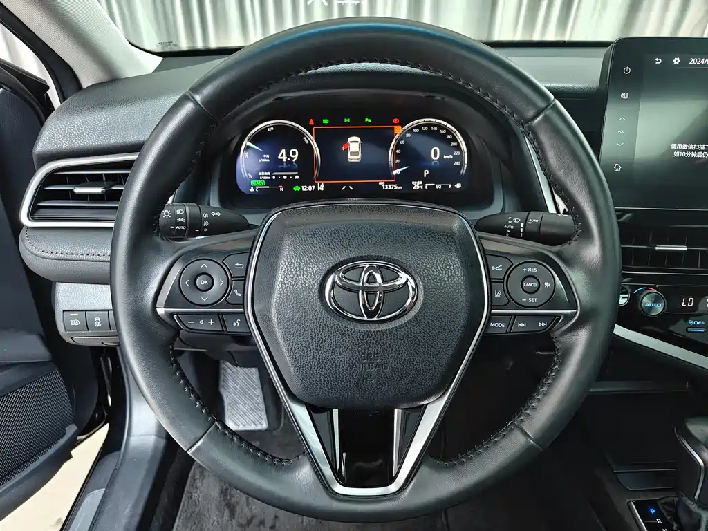 TOYOTA CAMRY 2021