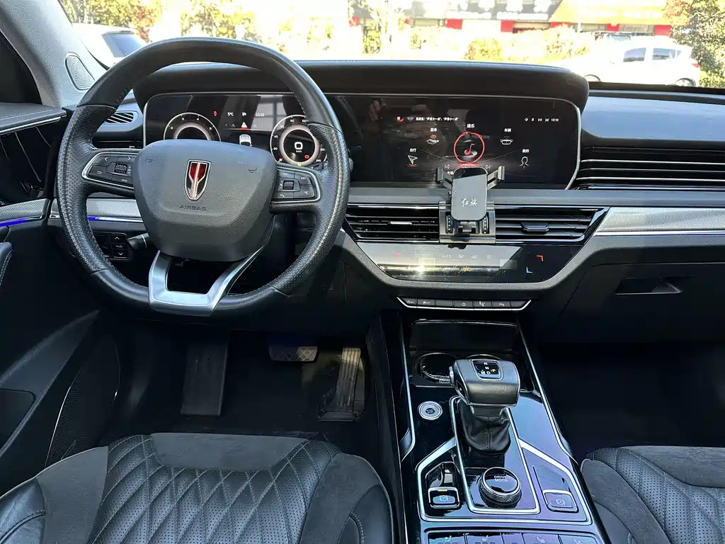 HONGQI HS5 2022