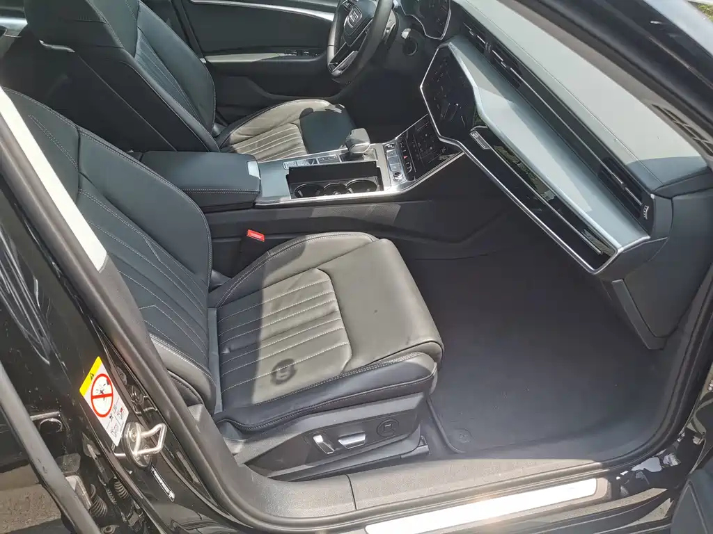 AUDI A6L 2023