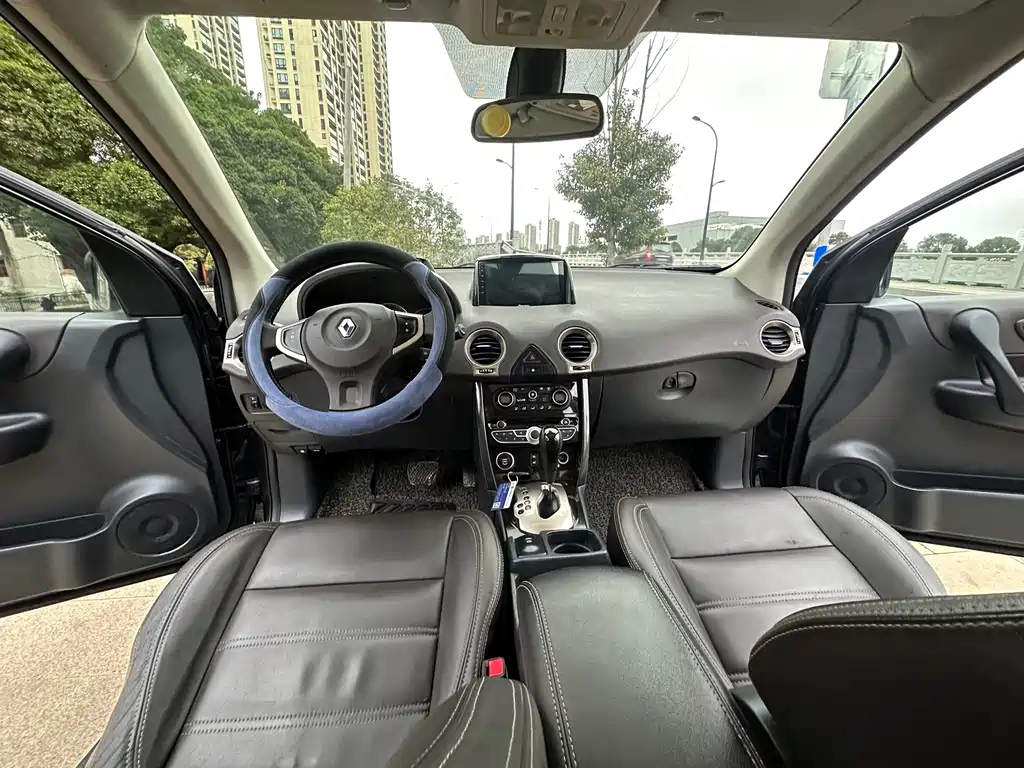 RENAULT KOLEOS IMPORT 2013
