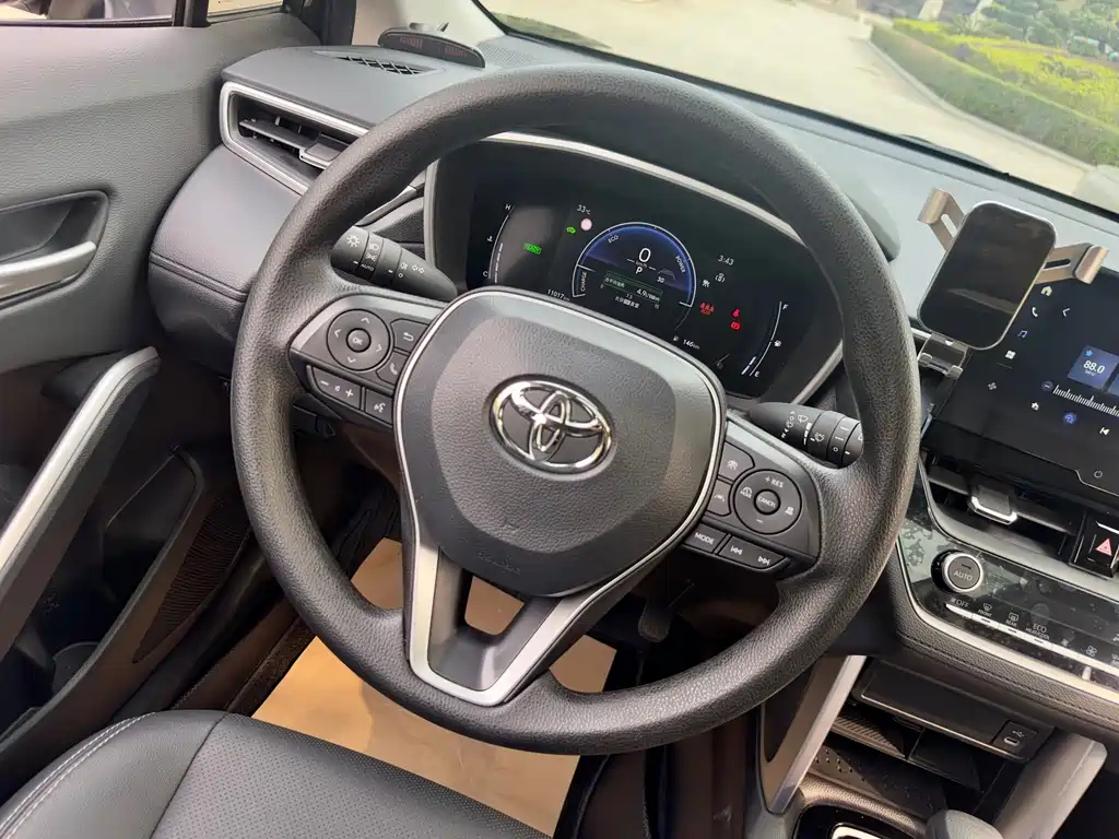 TOYOTA FRONTLANDER 2023