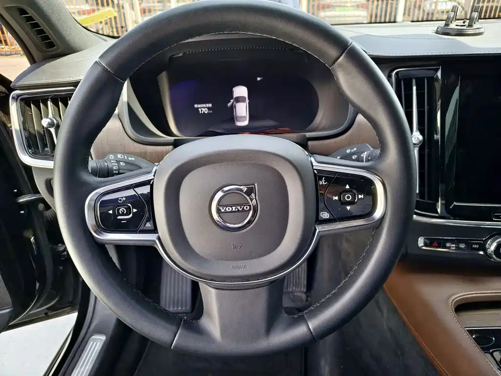 VOLVO S90 2022