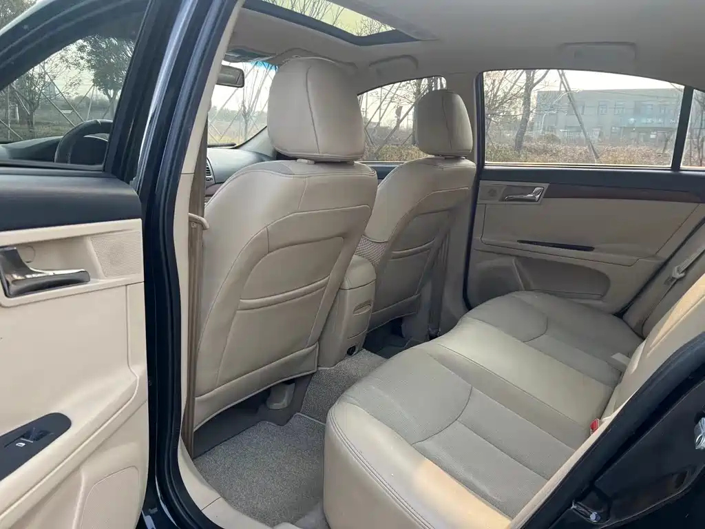 ROEWE 350 2014