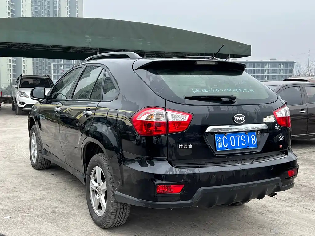BYD S6 2015