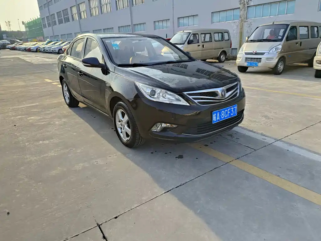 CHANGAN EADO 2014