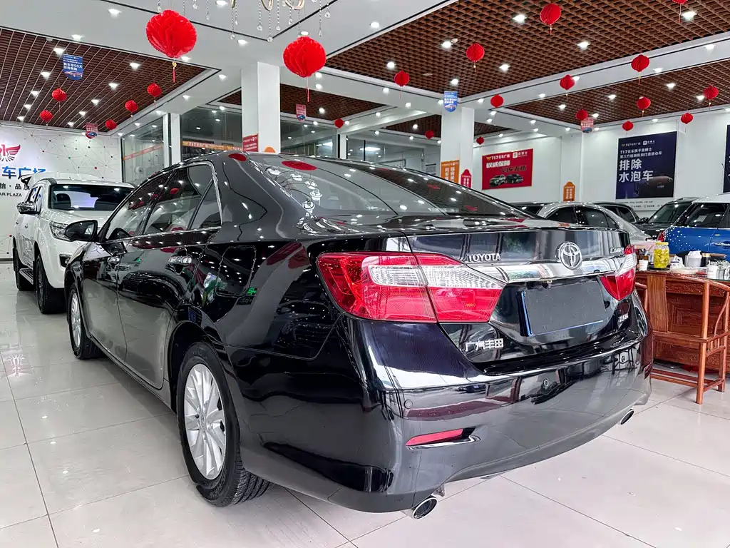 TOYOTA CAMRY 2014