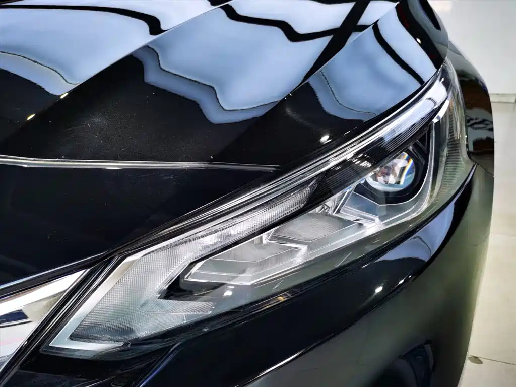 NISSAN TEANA 2020