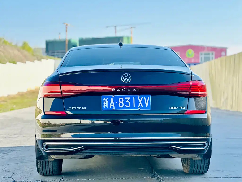 VOLKSWAGEN PASSAT 2022