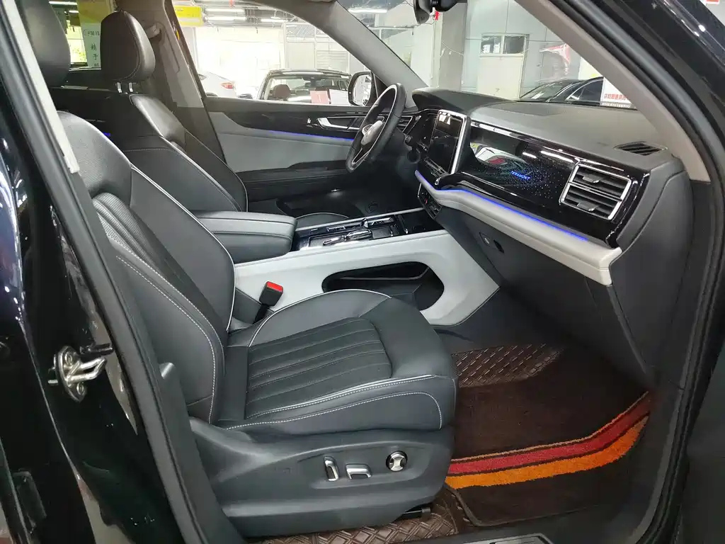 VOLKSWAGEN TOURAN 2022