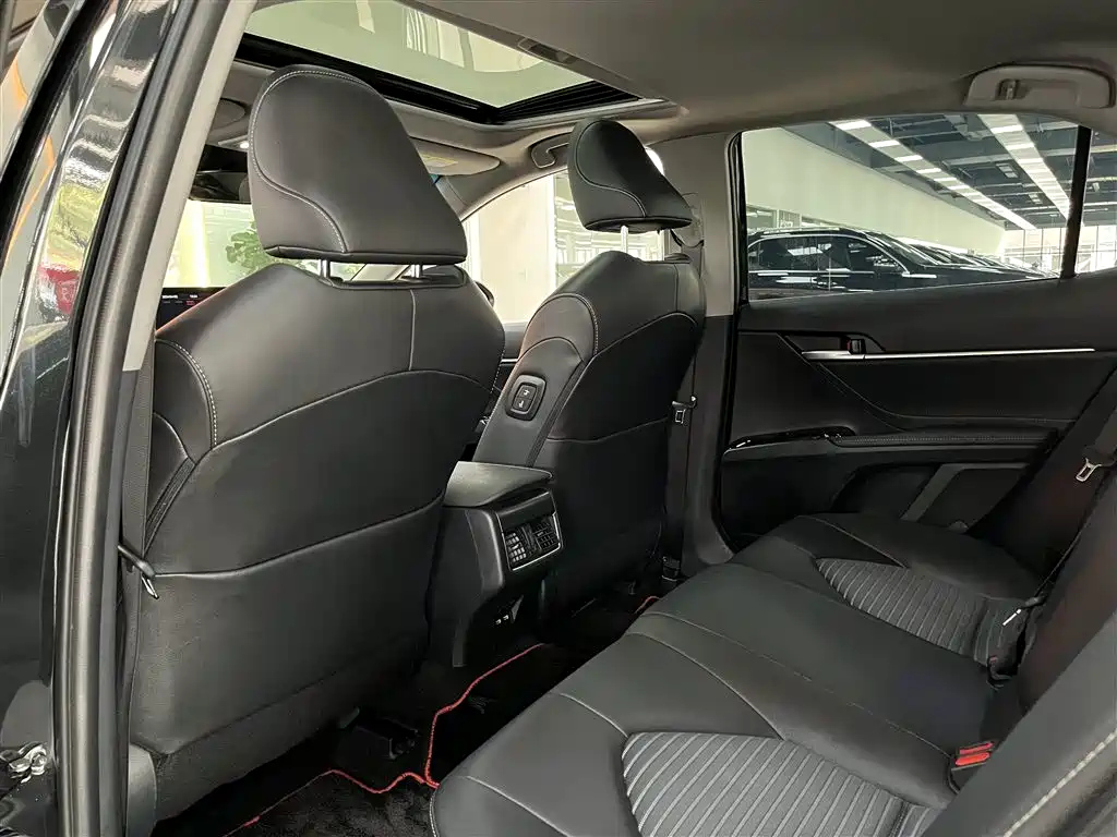 TOYOTA CAMRY 2022