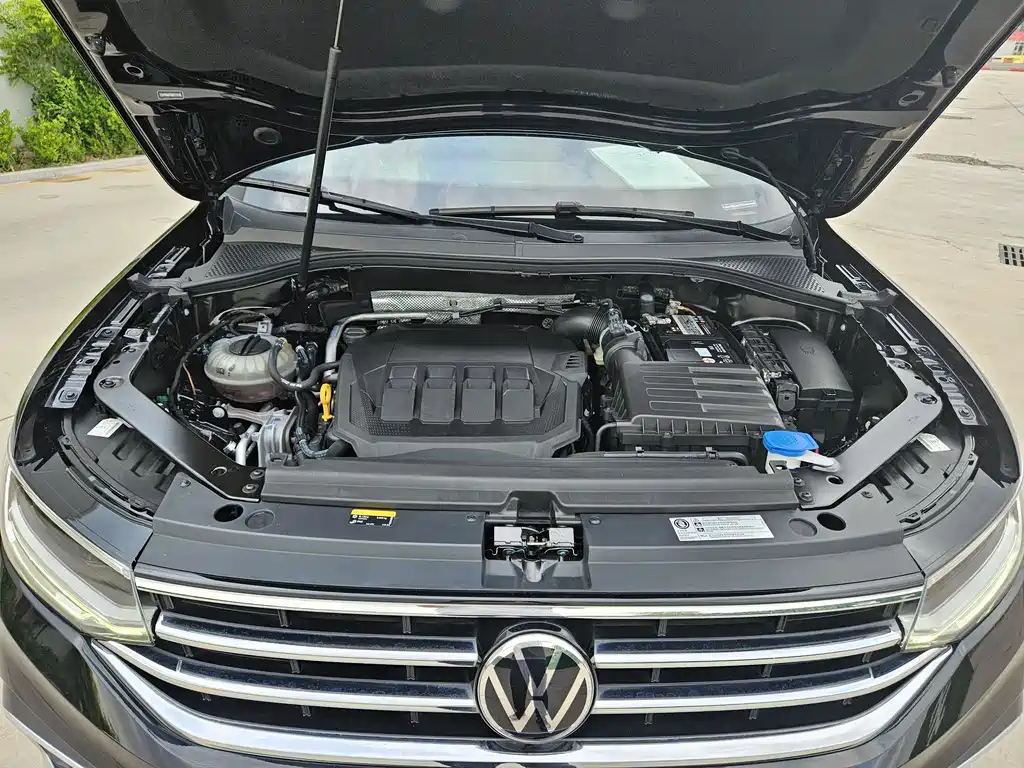 VOLKSWAGEN TIGUAN L 2022