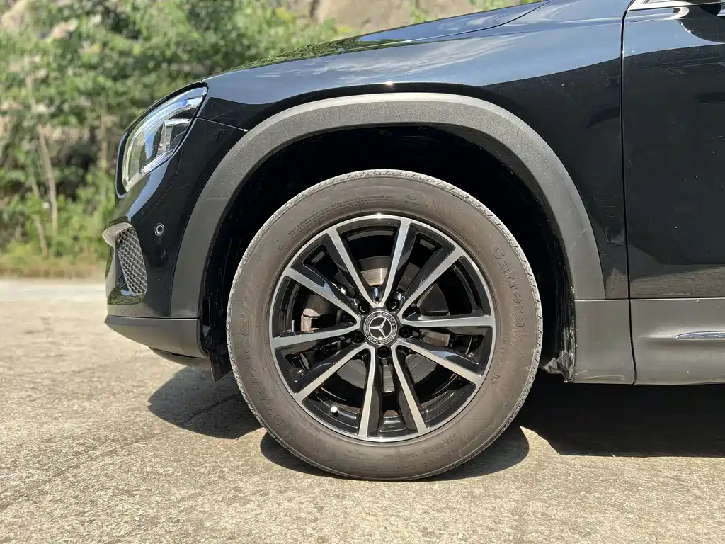 MERCEDES BENZ GLB 2021