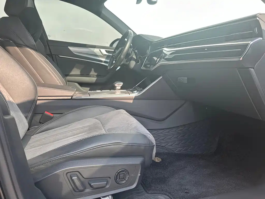 AUDI A6L 2022