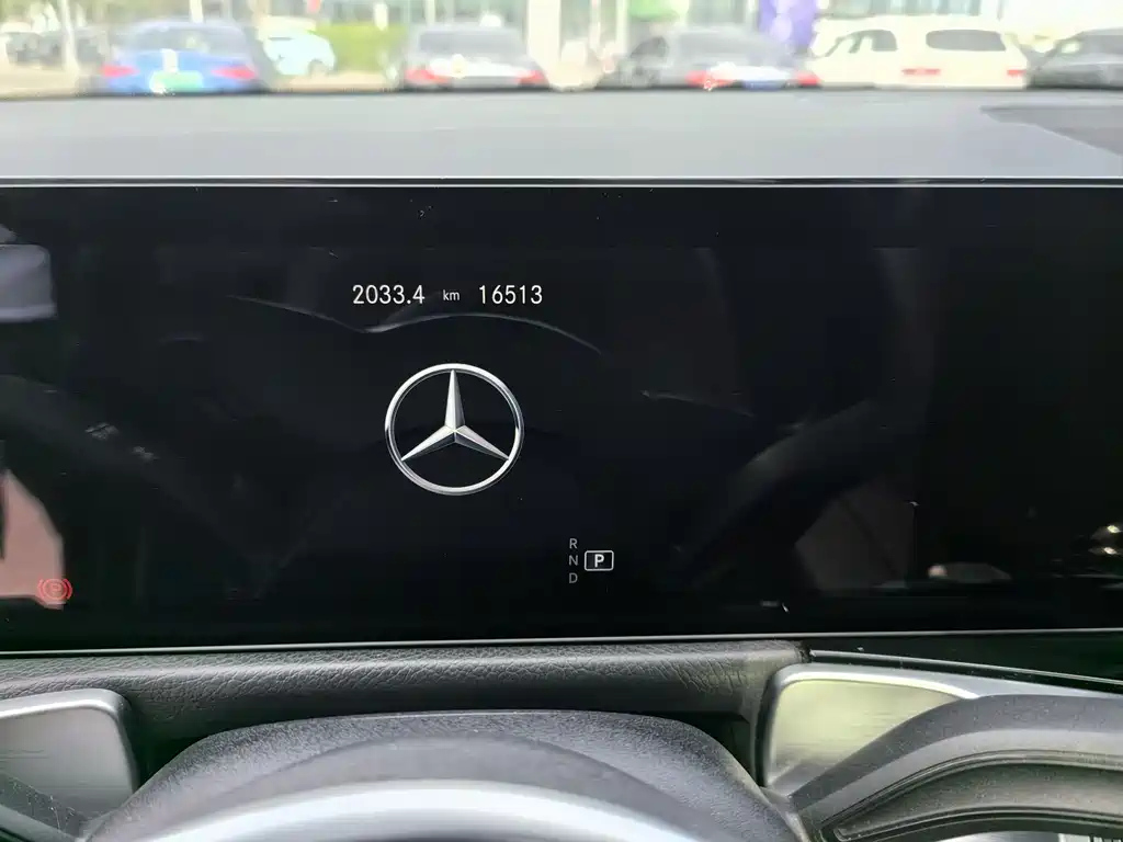 MERCEDES BENZ GLB 2022