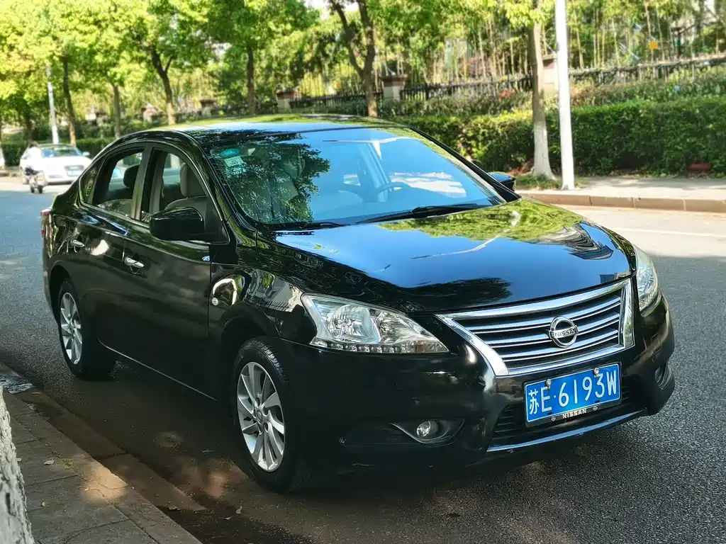 NISSAN SYLPHY 2013