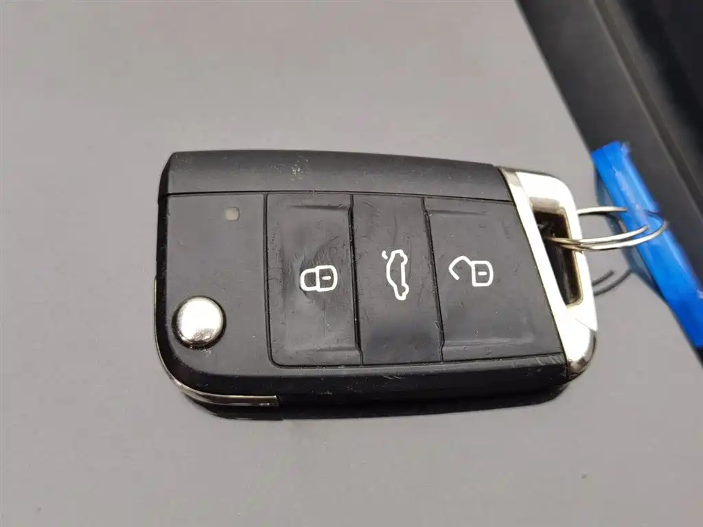 VOLKSWAGEN TAYRON 2020