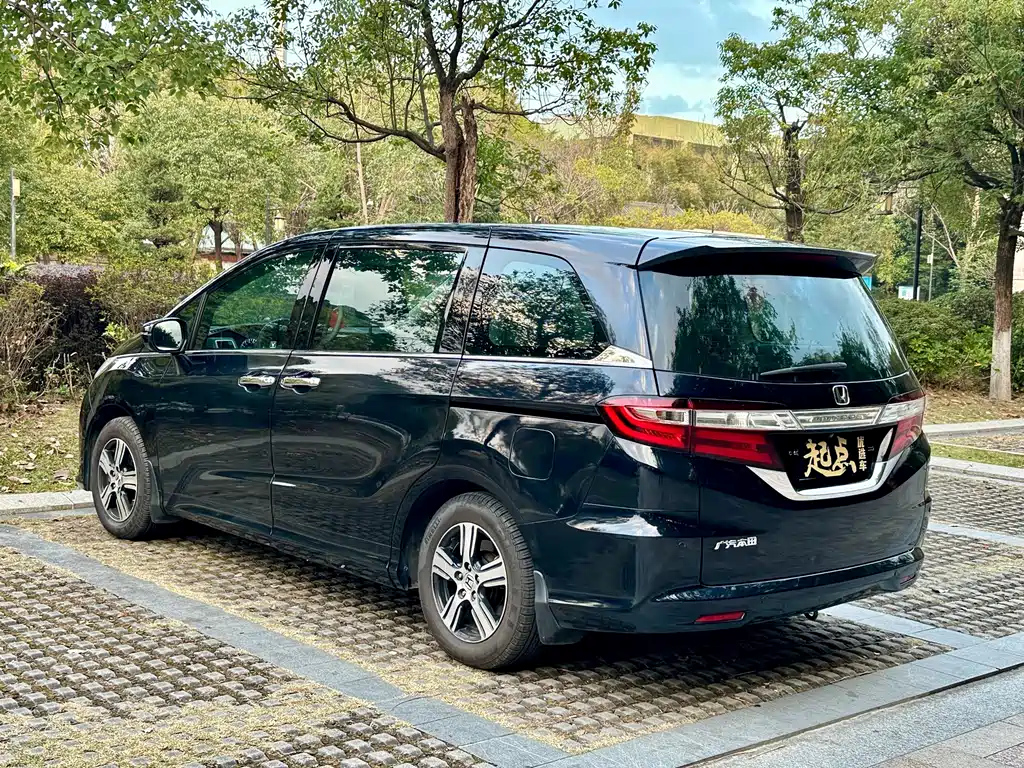 HONDA ODYSSEY 2015