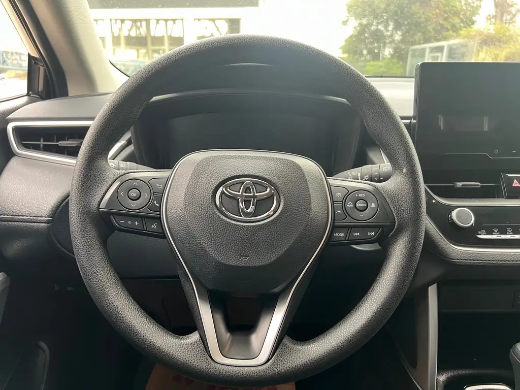 TOYOTA FRONTLANDER 2024