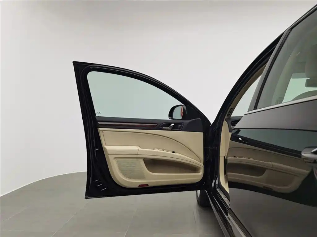 SKODA SUPERB 2015