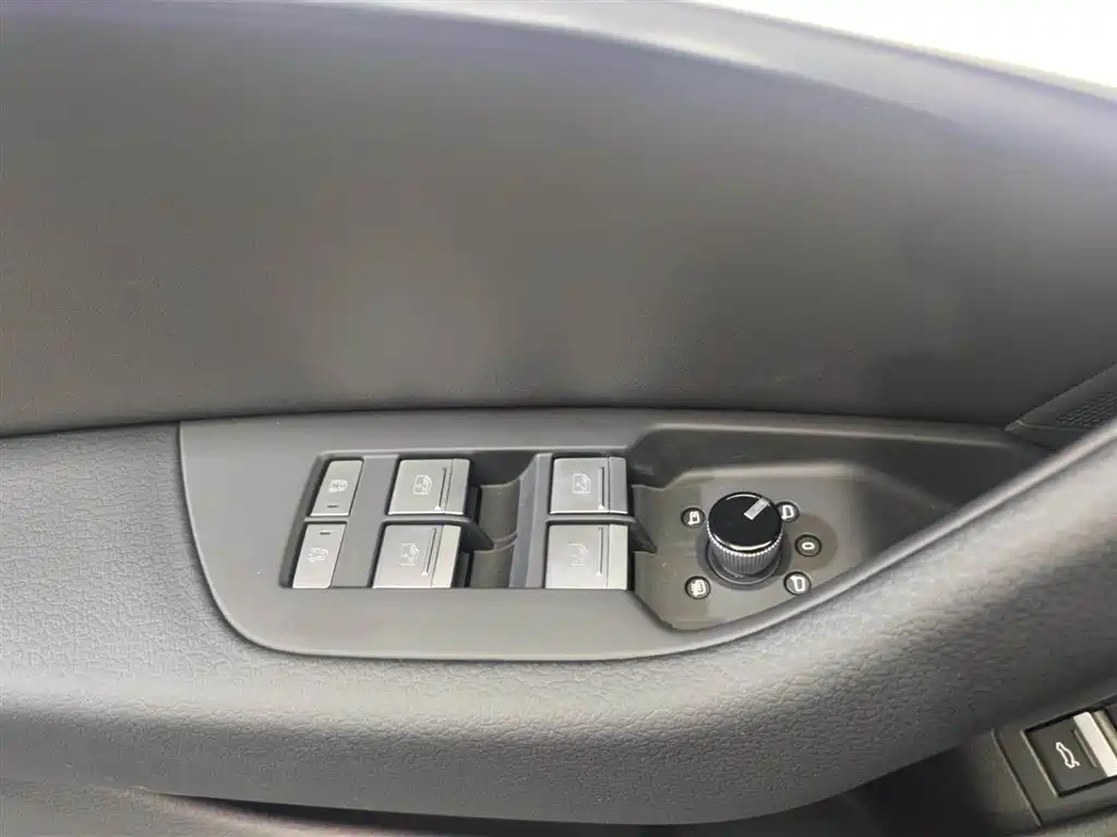 AUDI A6L 2024