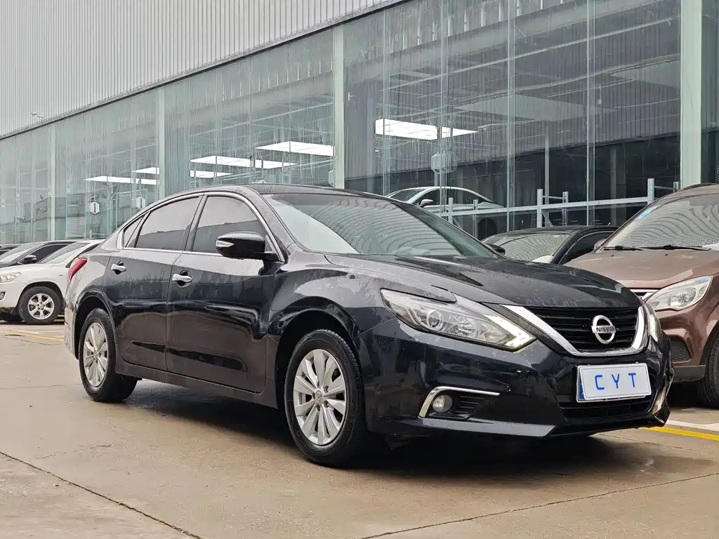 NISSAN TEANA 2018
