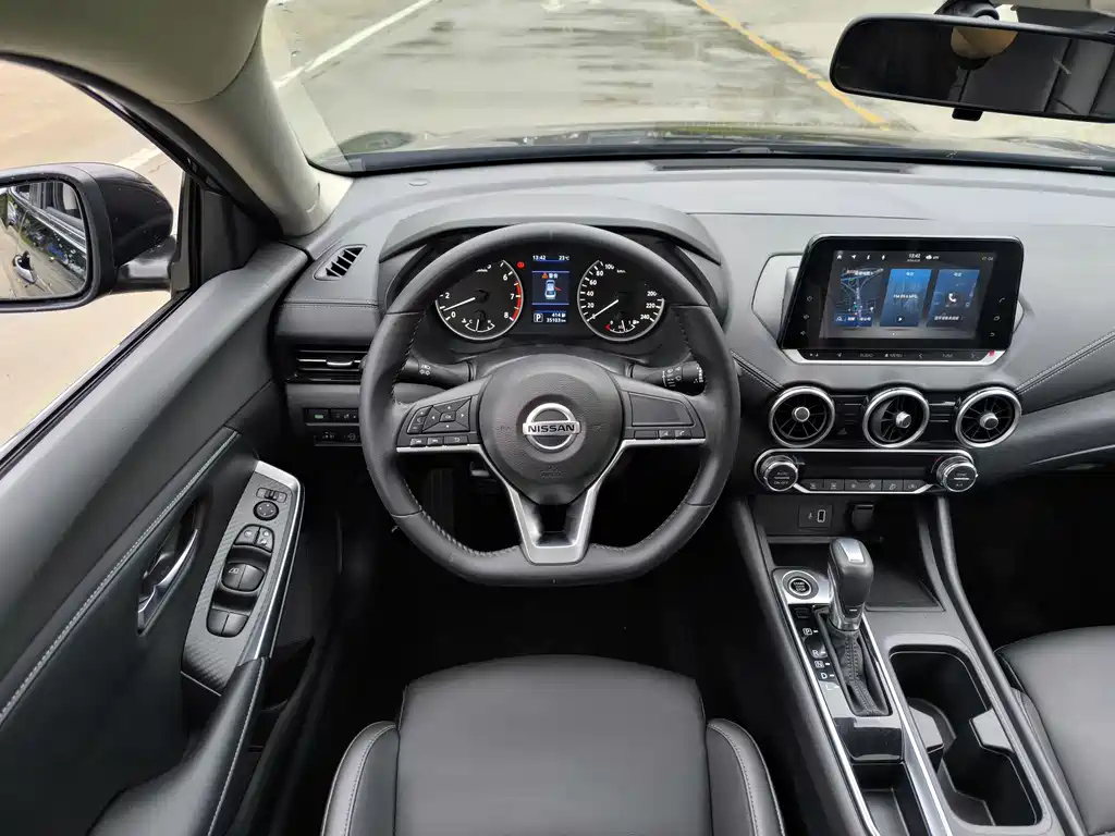 NISSAN SYLPHY 2020