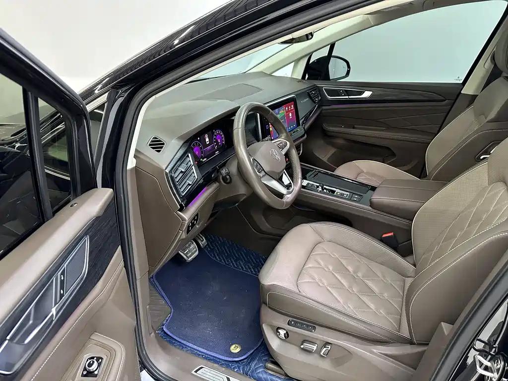 VOLKSWAGEN VILORAN 2022