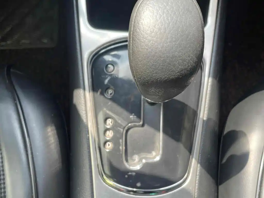 NISSAN TIIDA TIIDA 2011