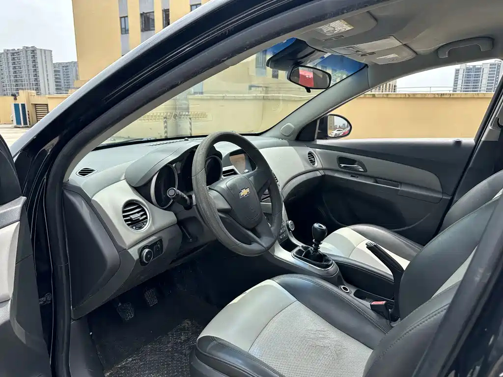 CHEVROLET CRUZE 2013