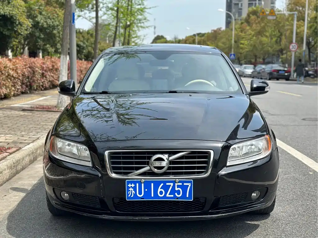 VOLVO S80L 2012