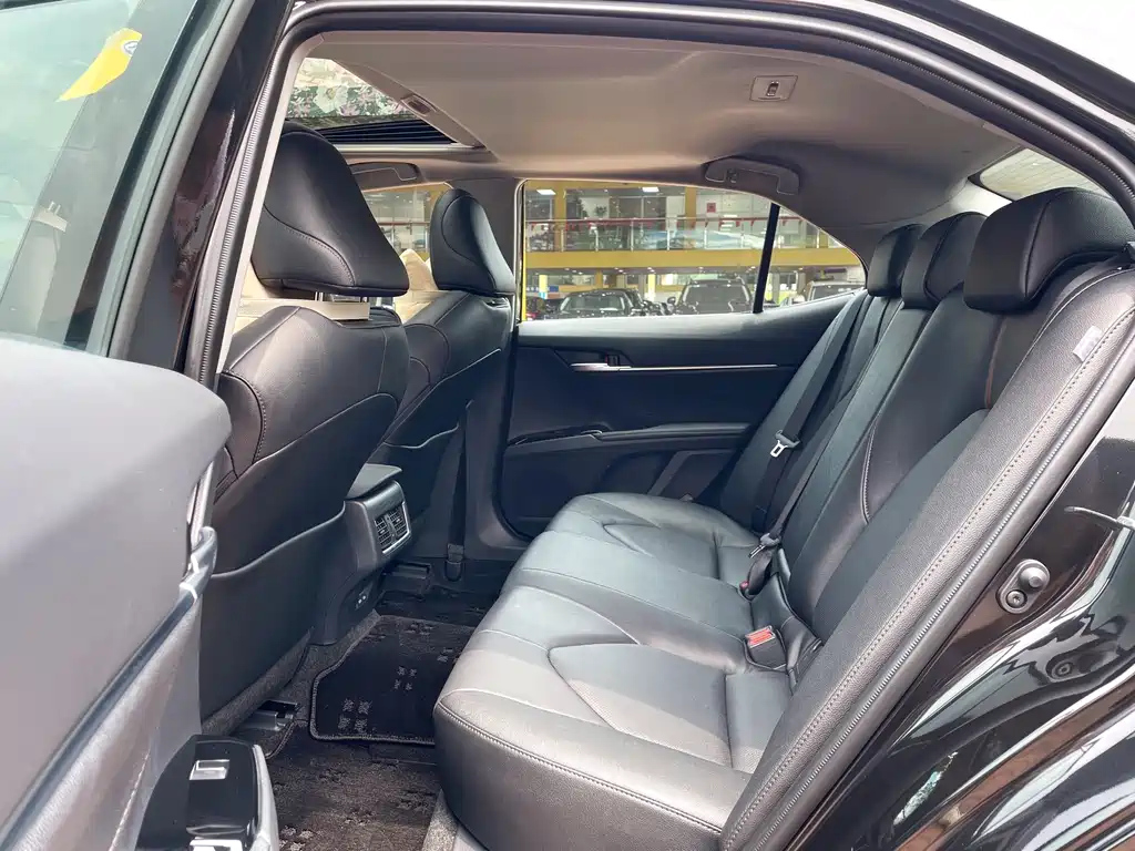 TOYOTA CAMRY 2024