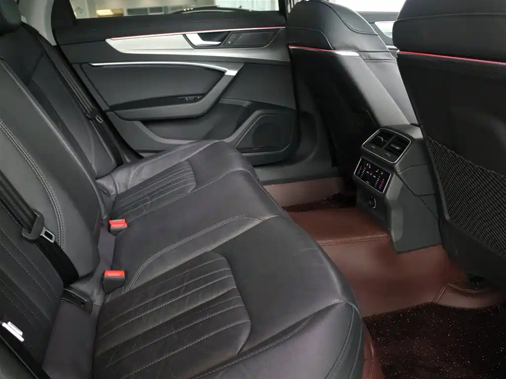 AUDI A6L 2021