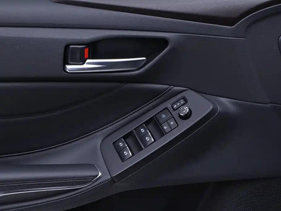 TOYOTA AVALON 2021