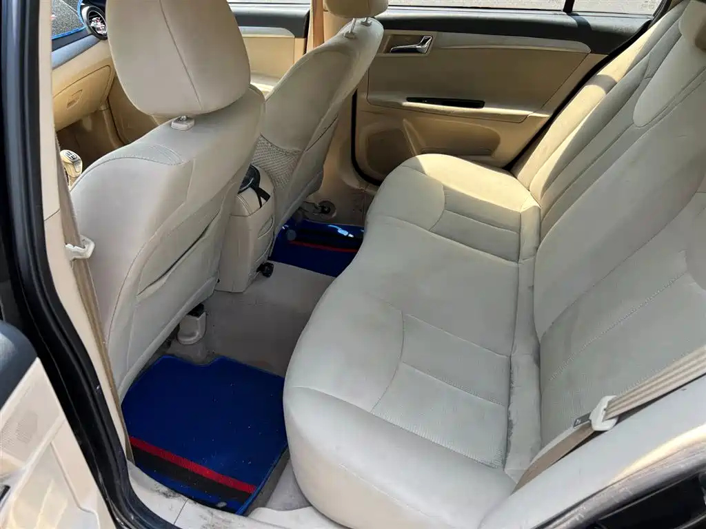 ROEWE 350 2014