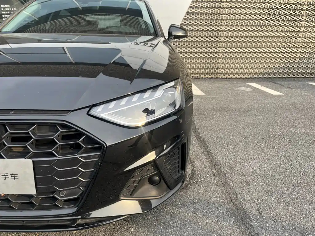 AUDI A4L 2022