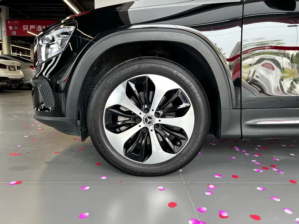 MERCEDES BENZ GLB 2022