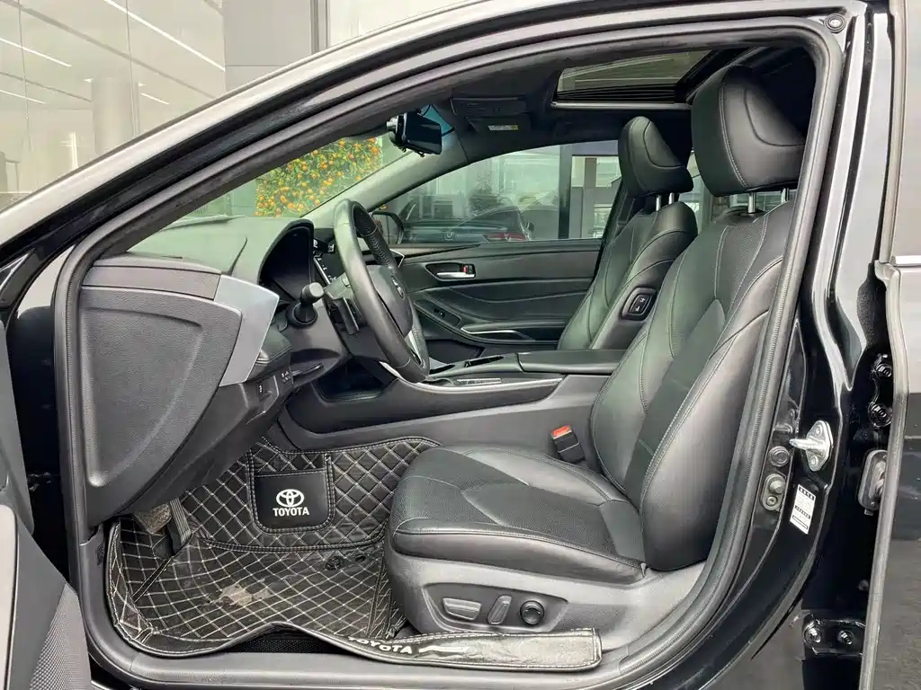 TOYOTA AVALON 2022